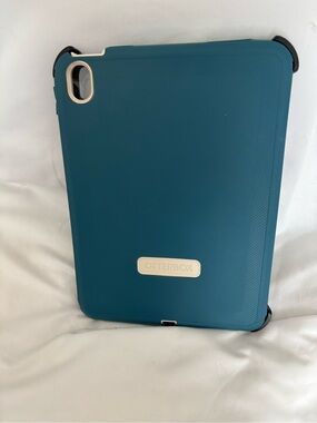 OtterBox Teal and Cream Rugged Tablet Case